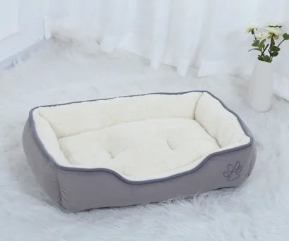 Four-Season Oxford Pet Kennel