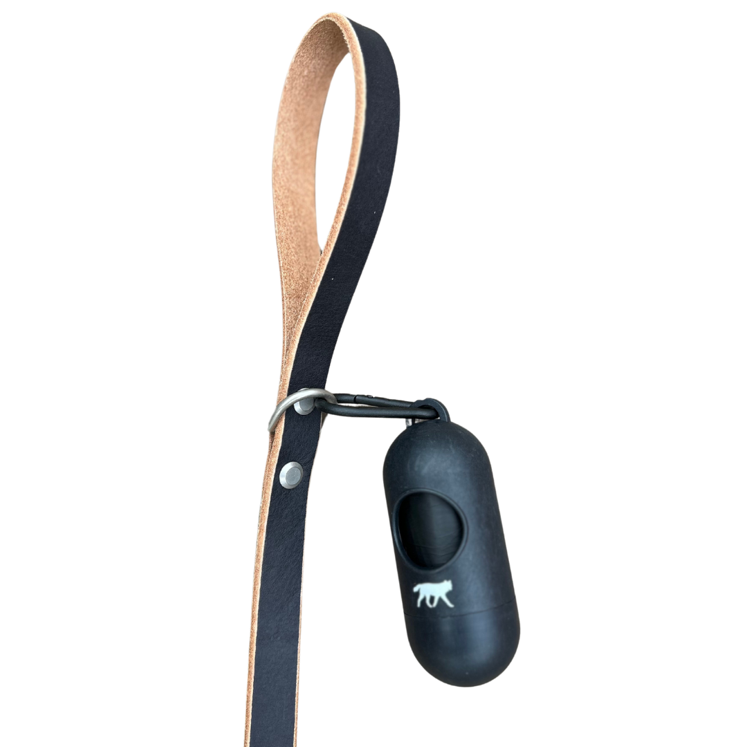 romng bamboo poop bag dispenser + compostable roll